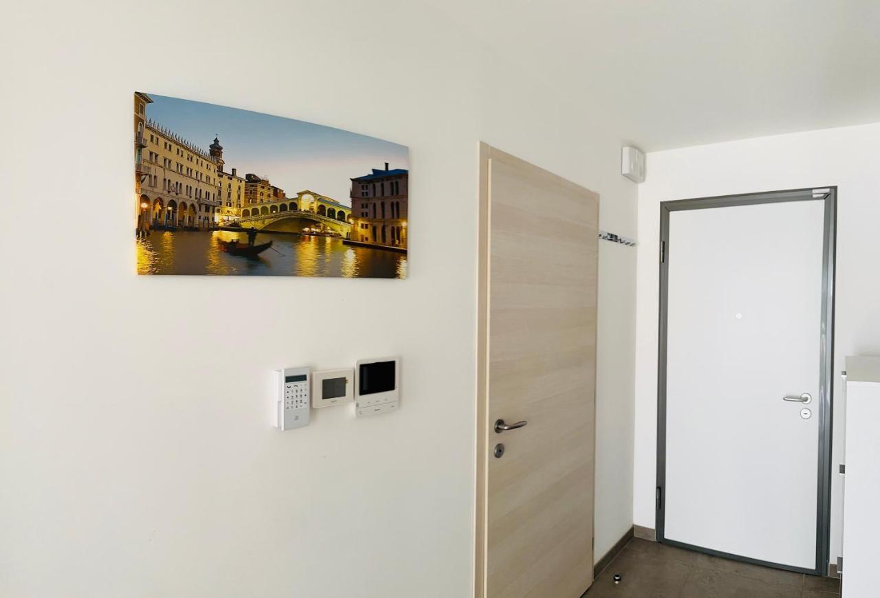 Lac Arte Postale Annecy Eksteriør bilde